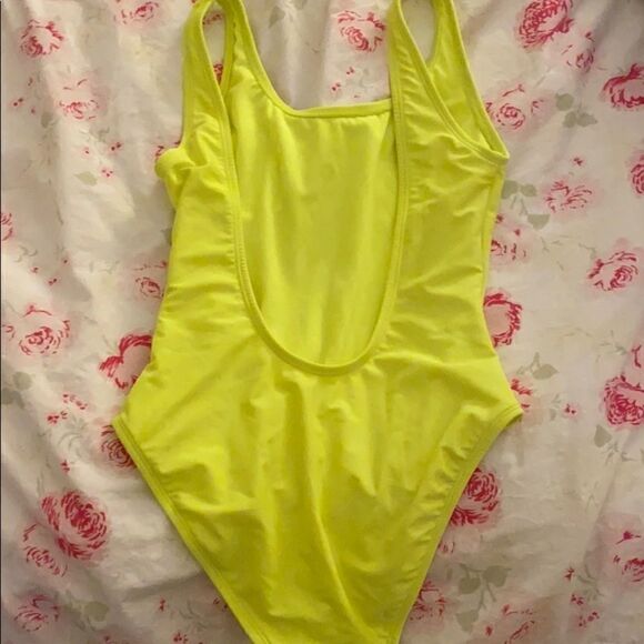 Neon yellow new one piece bathing suit open back - Picture 2 of 5